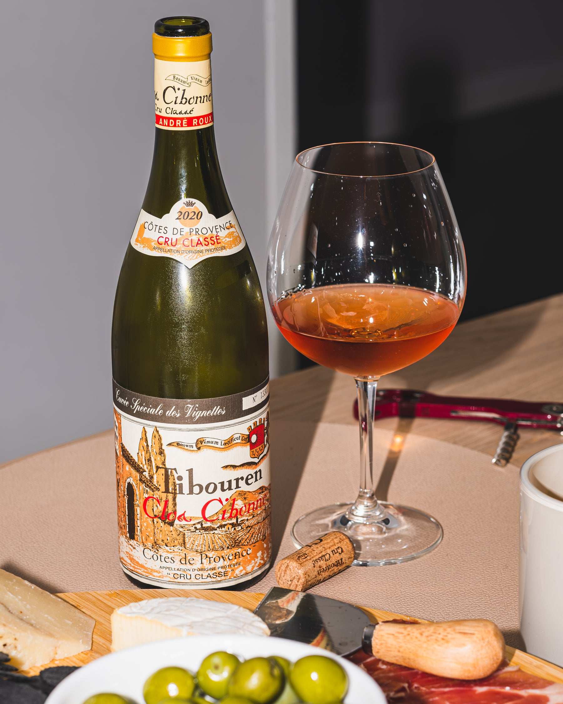 Spring Wine Selections: A Guide to Refreshing Sips
